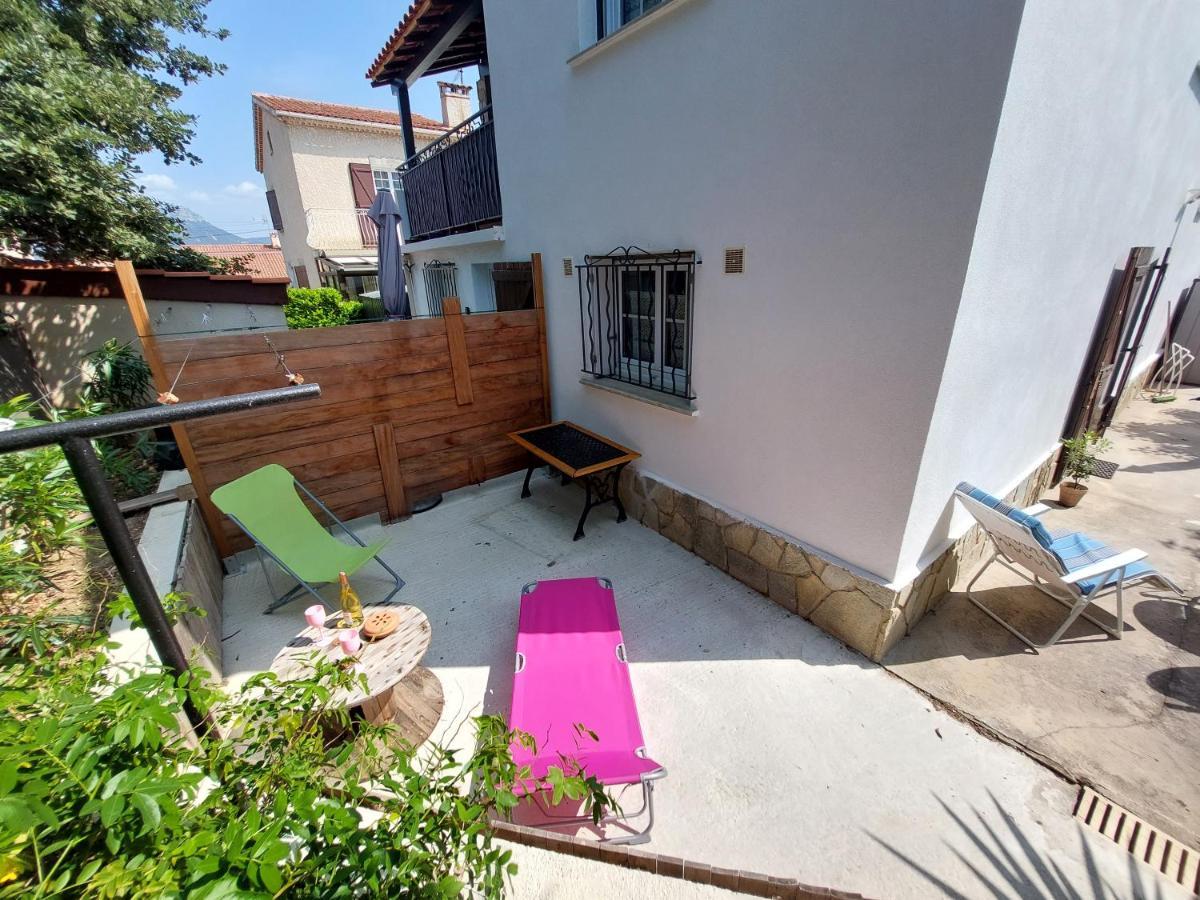 Studio 25 Le Pradet Exterior foto
